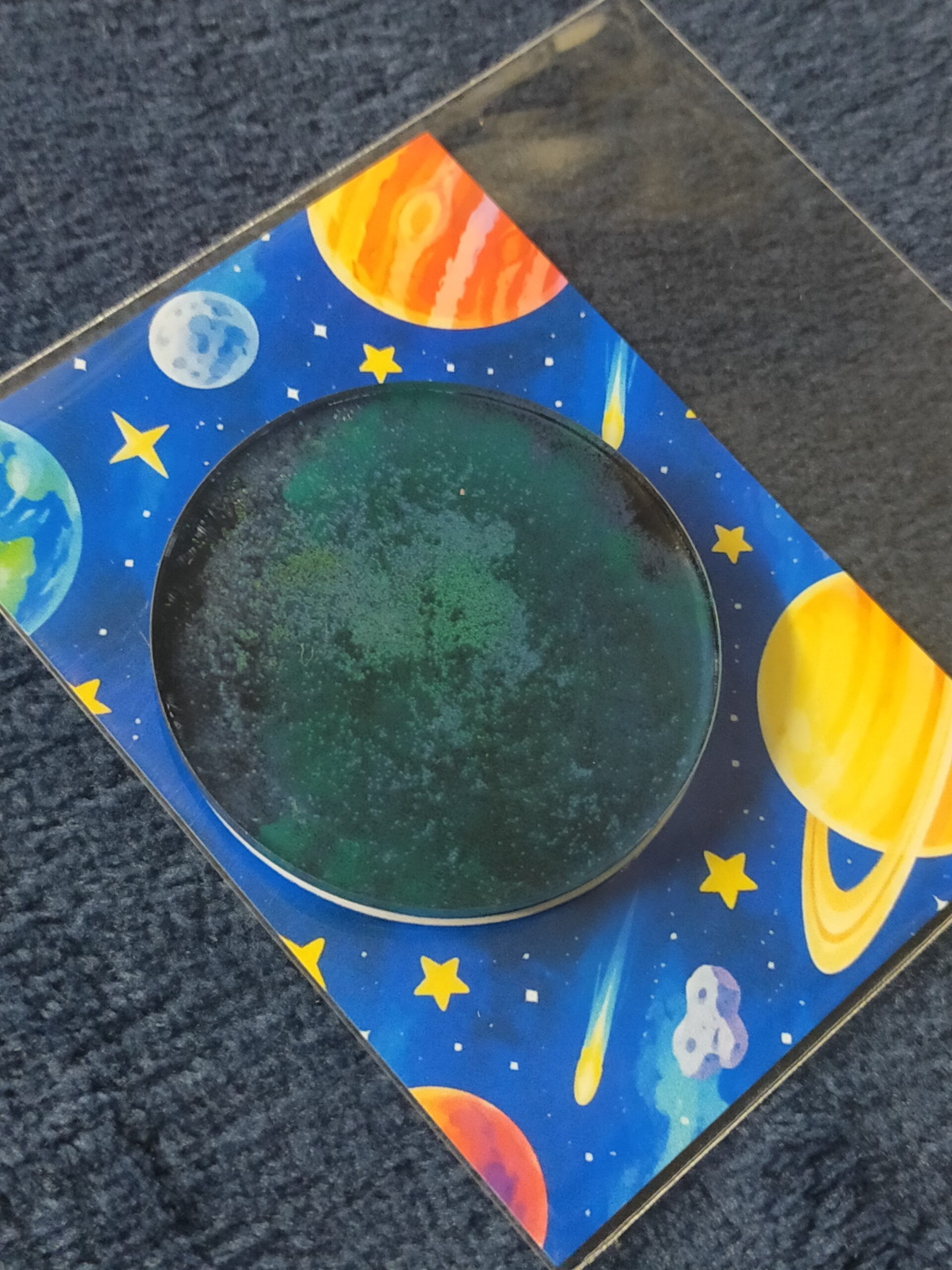 宇宙をモチーフに制作した作品